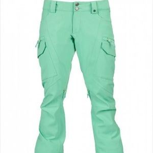 Burton Gloria snow pants xs color jadeite